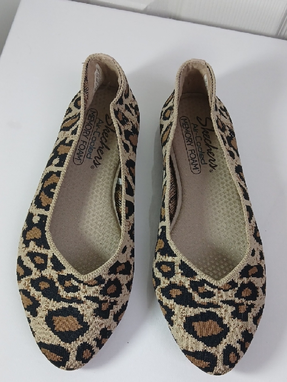 Skechers Women's Air-Cooled Memory Foam Leopard Knit Pointed Toe Ballet Flats
